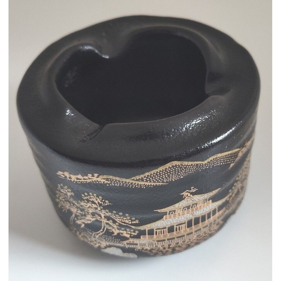 VINTAGE BLACK & GOLD JAPANESE TEMPLE W/ CHERRY BLOSSOM TREES CERAMIC ASHTRAY 3in - Picture 4 of 7